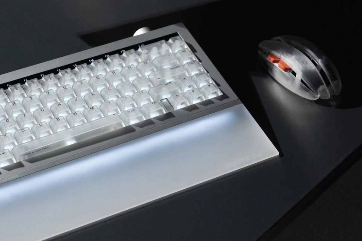 アルミなキーボードをお求めならLofreeの「Hyzen」も要チェック