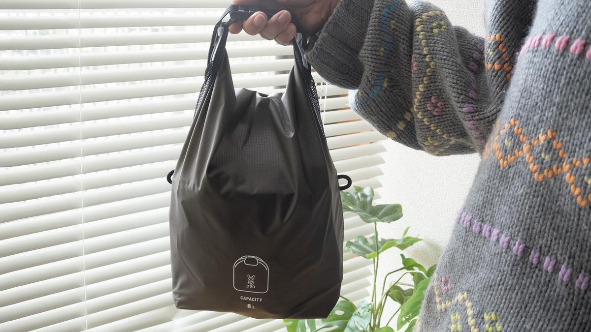 旅行の荷づくりがラクになった。DODの「3分割バッグ」は整理が苦手な私の味方