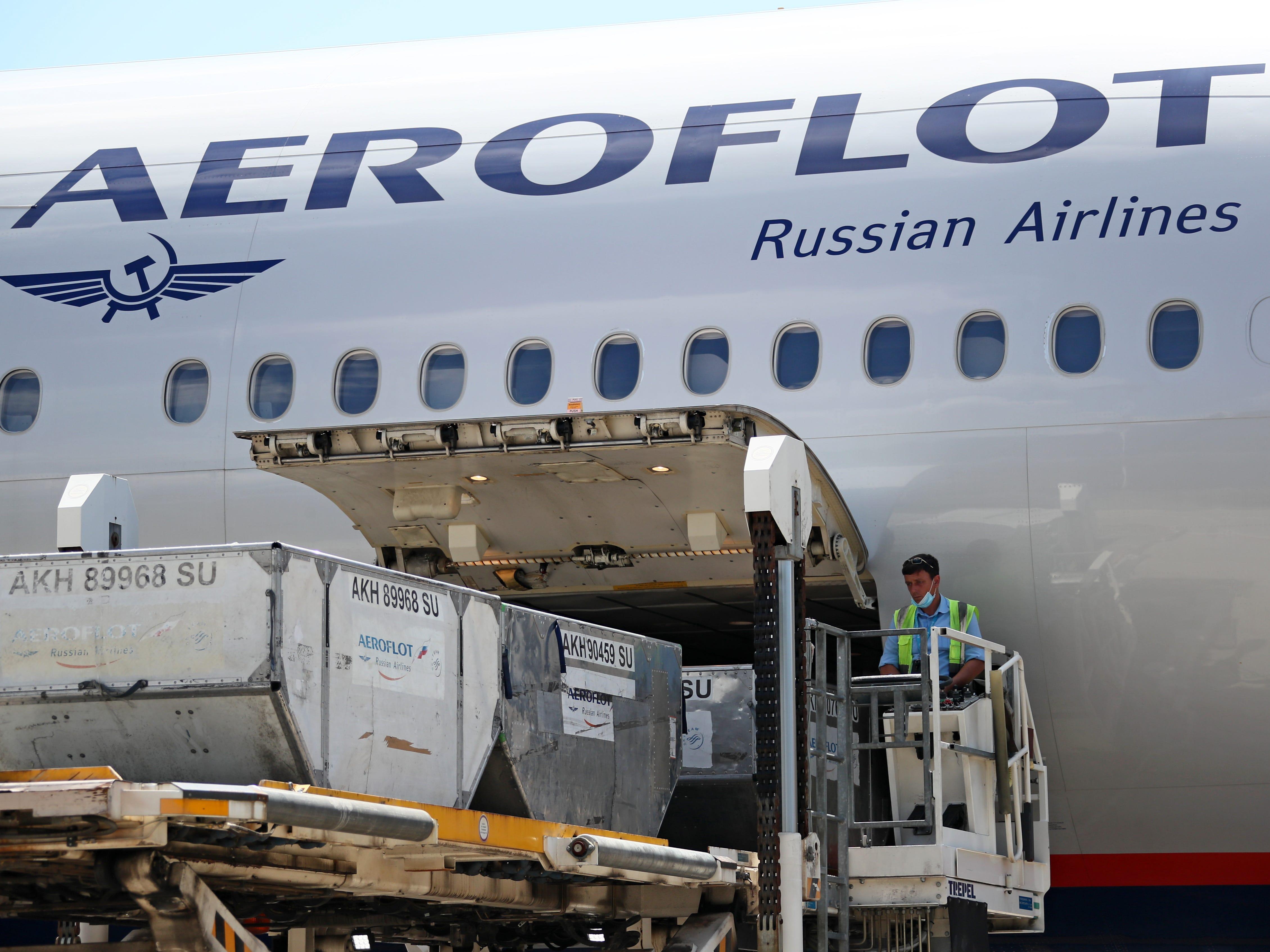 アエロフロート航空の従業員ら、53億円相当の盗まれた電子機器の