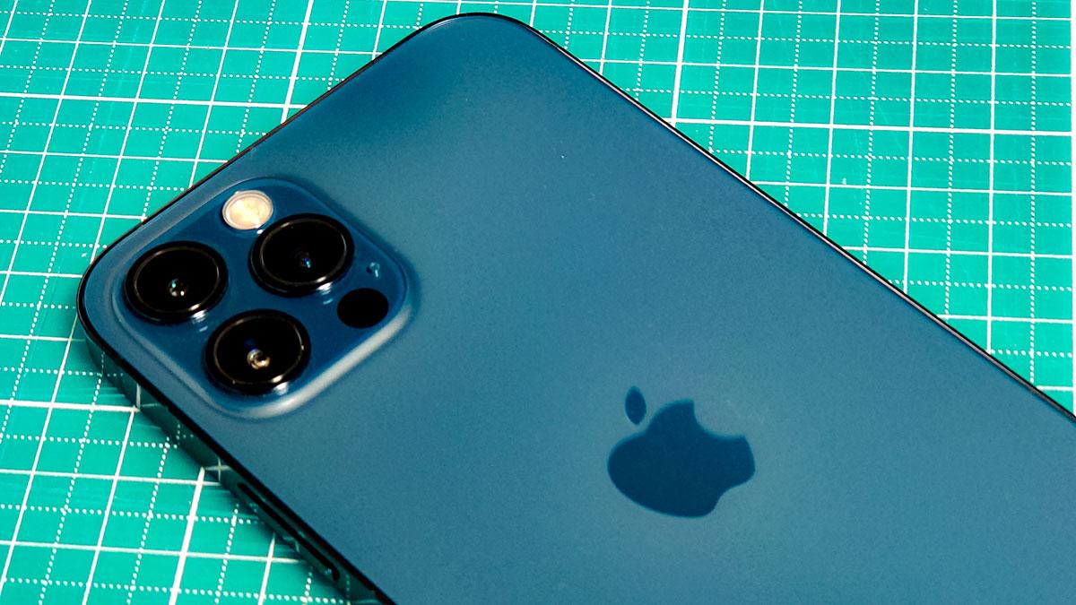 iPhone 12 Proのカメラ性能を使い切るプロ設定「Apple ProRAW」の実力