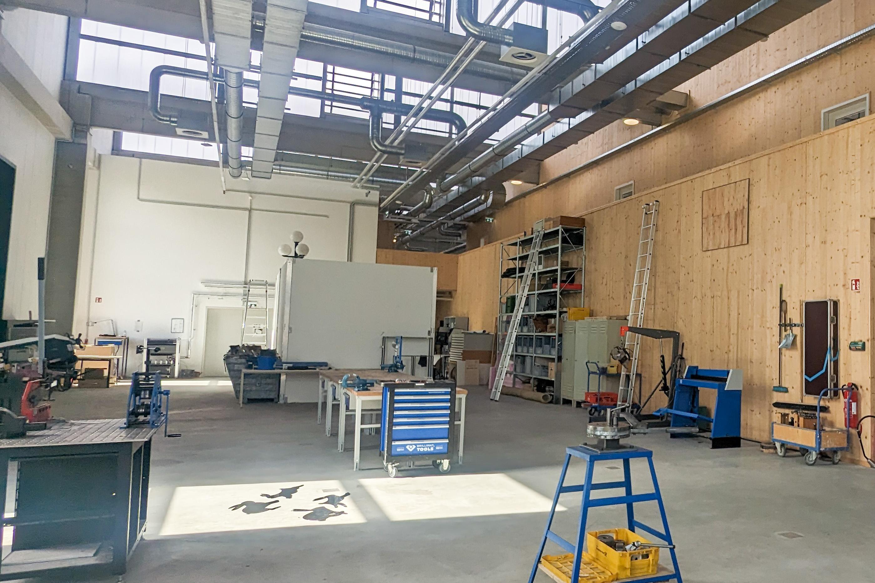 授業料は基本無料、電車も乗り放題。ドイツ在学5年で体感した「教育に