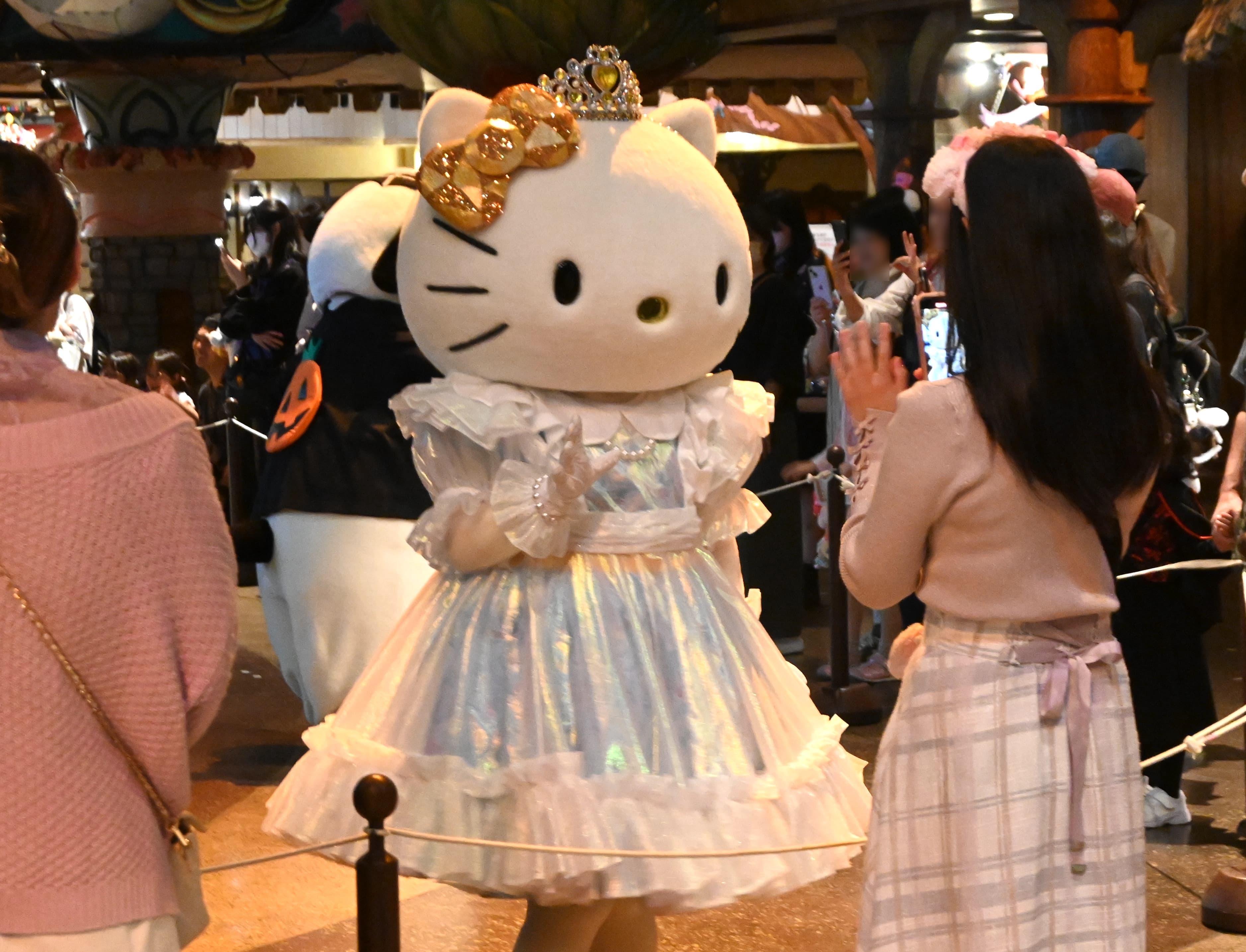 サンリオピューロランドに異変。「キティ人気」で外国人客殺到