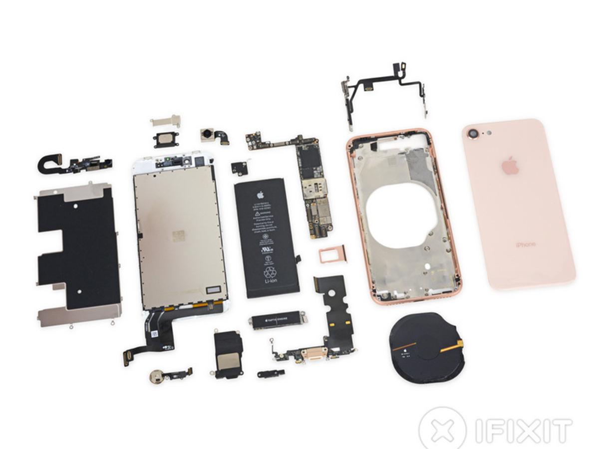 何が変わり、何が変わらなかったのか。iFixit「iPhone 8」分解レビュー