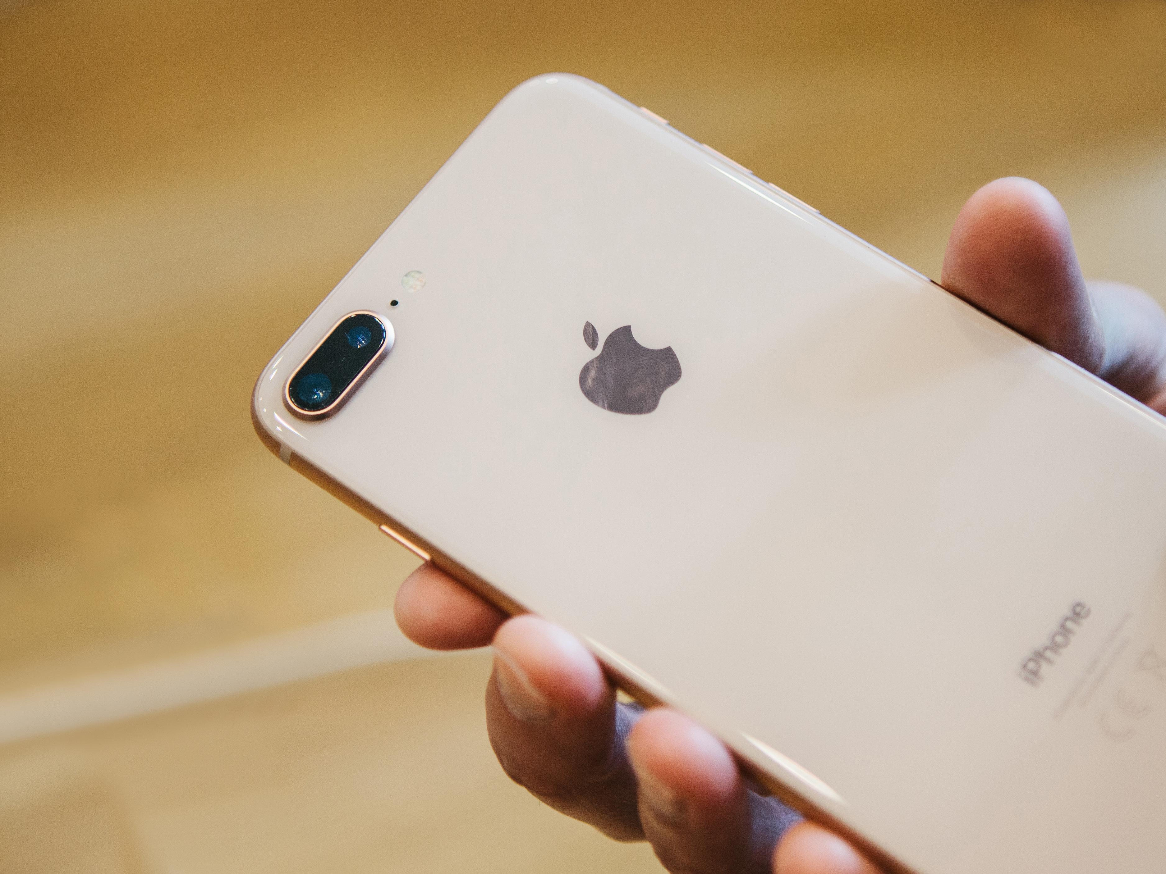 iphone8.jpg