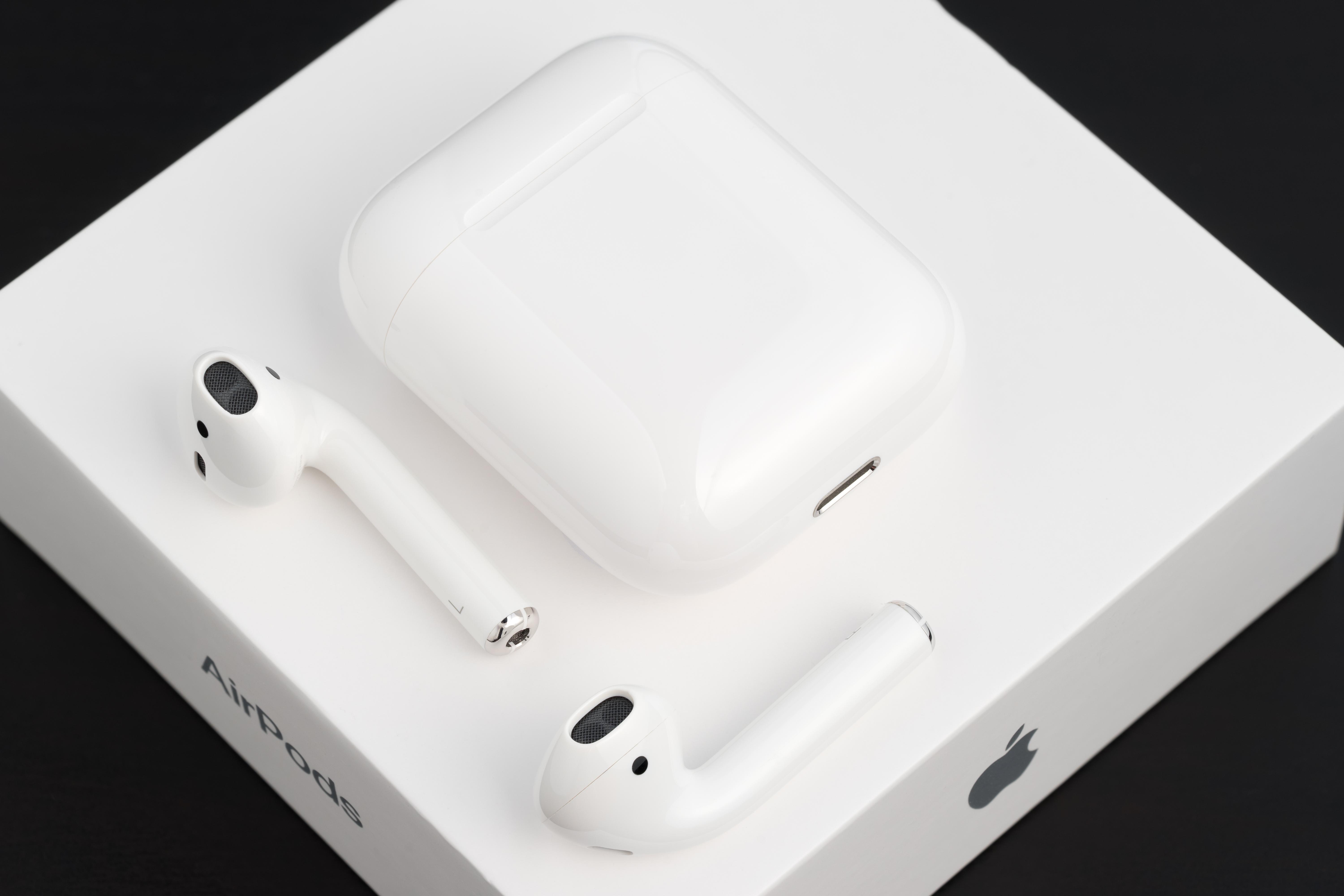 2018年に新型が出るうわさの「AirPods」結局どんなイヤホンなの？ 何が