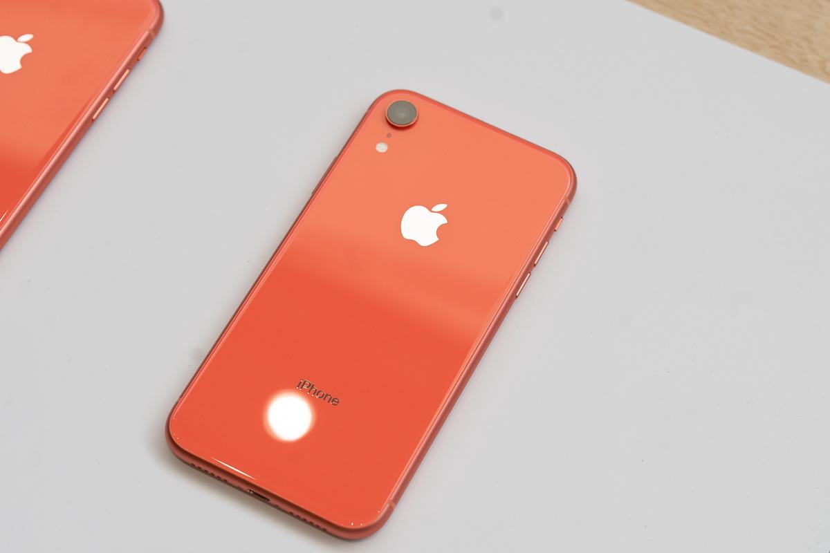 au、iPhone XRの価格を発表。XRは廉価じゃないのですよ、廉価じゃ au、iPhone XRの価格を発表。XRは廉価じゃないのですよ、廉価じゃ