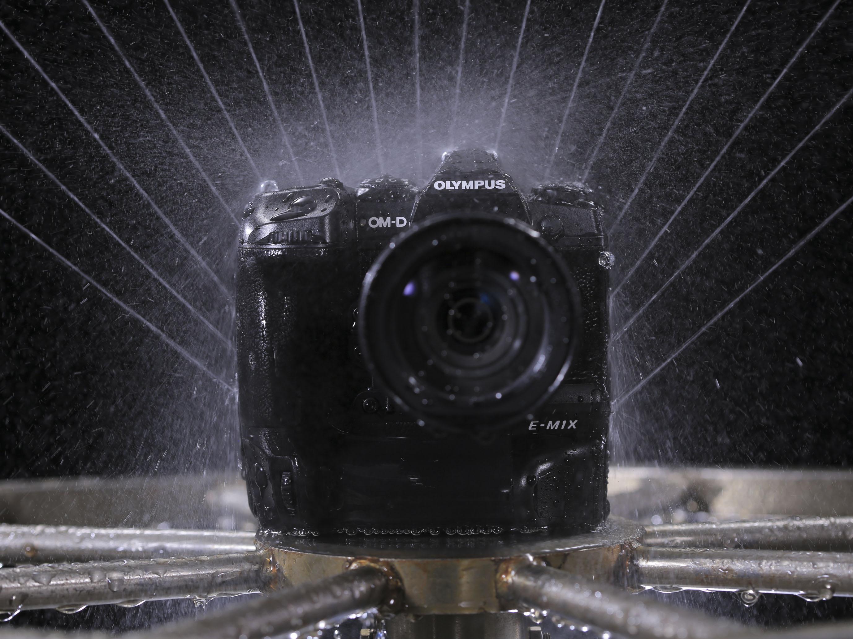 OLYMPUS OM-D E-M1 ボディ ジャンク 動作未確認 液晶割れ OLYMPUS OM-D