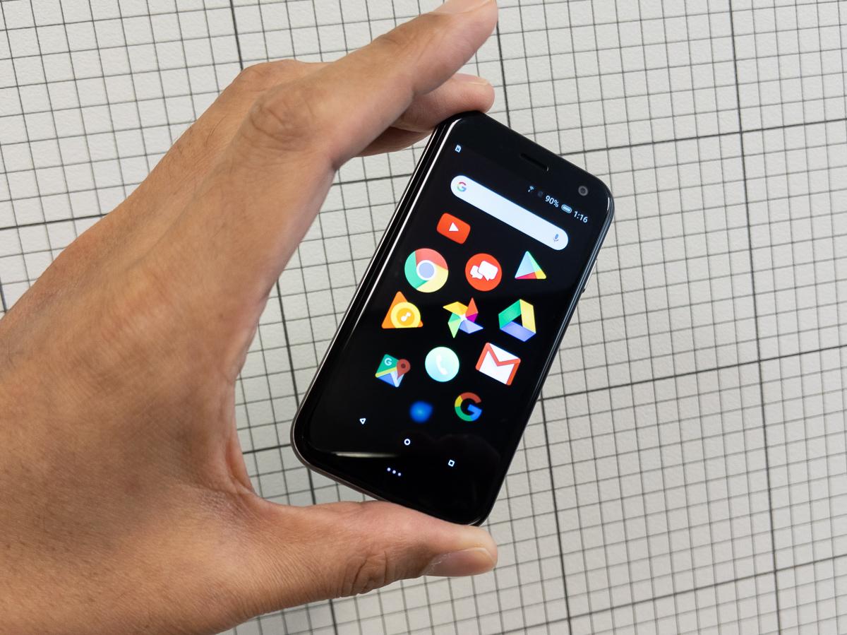 SIMフリーミニスマホ 小さいスマホを探している人あつまれー！ 「Palm」がSIMフリーで日本