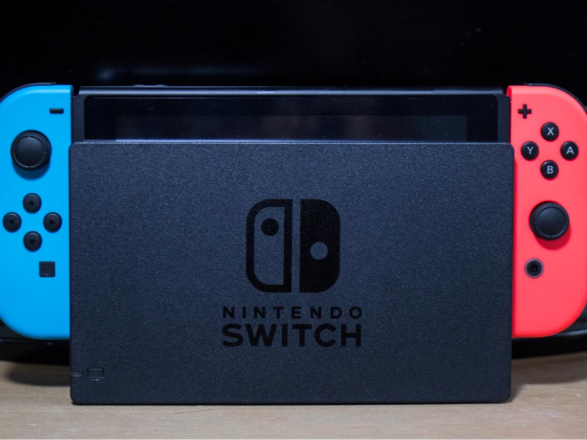 ニンテンドースイッチ ミニの外観はこうなる？ ずいぶん持ちやすそう