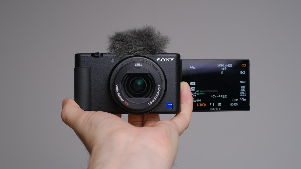 ソニー「ZV-1」発表！ こんなにVlog向けなカメラはほかにないっ