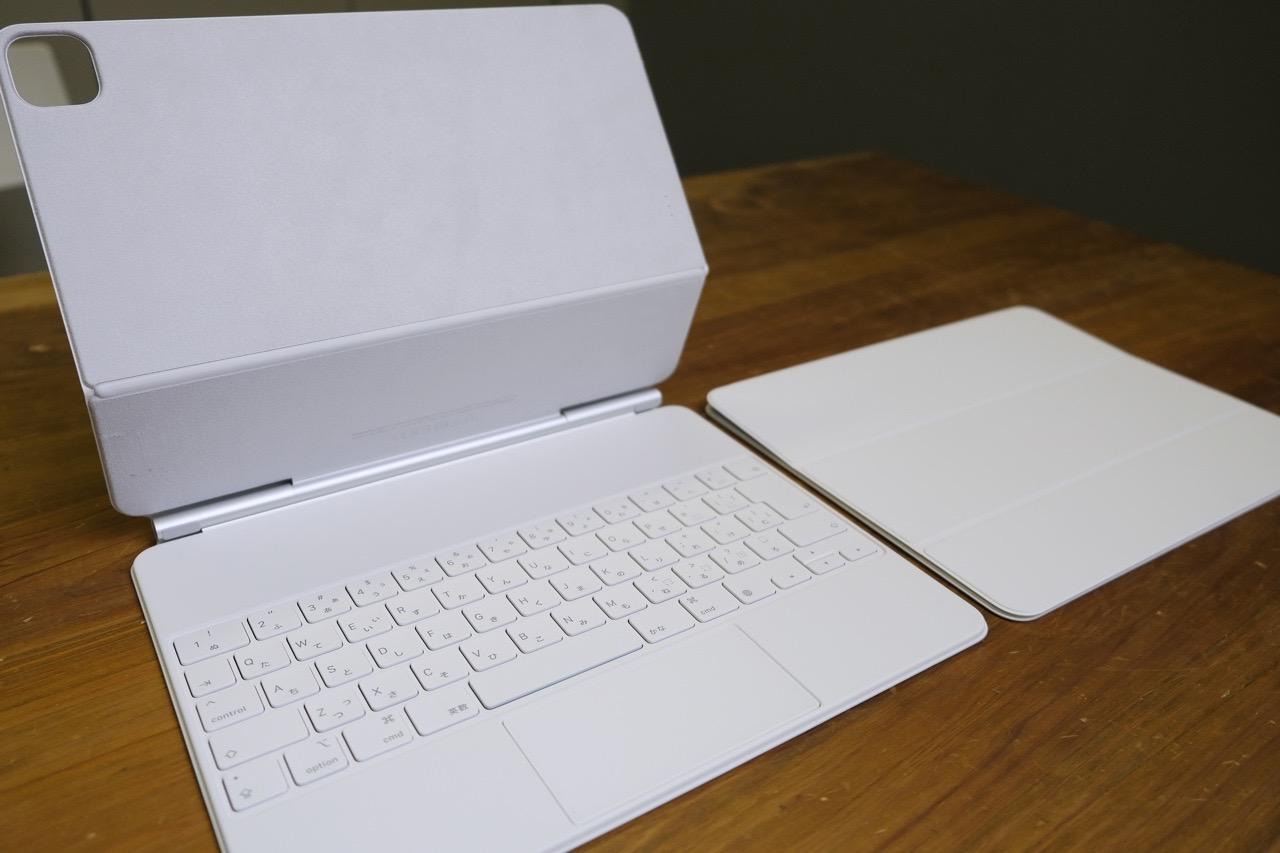 iPad Magic Keyboard Folio キーボードカバー白色
