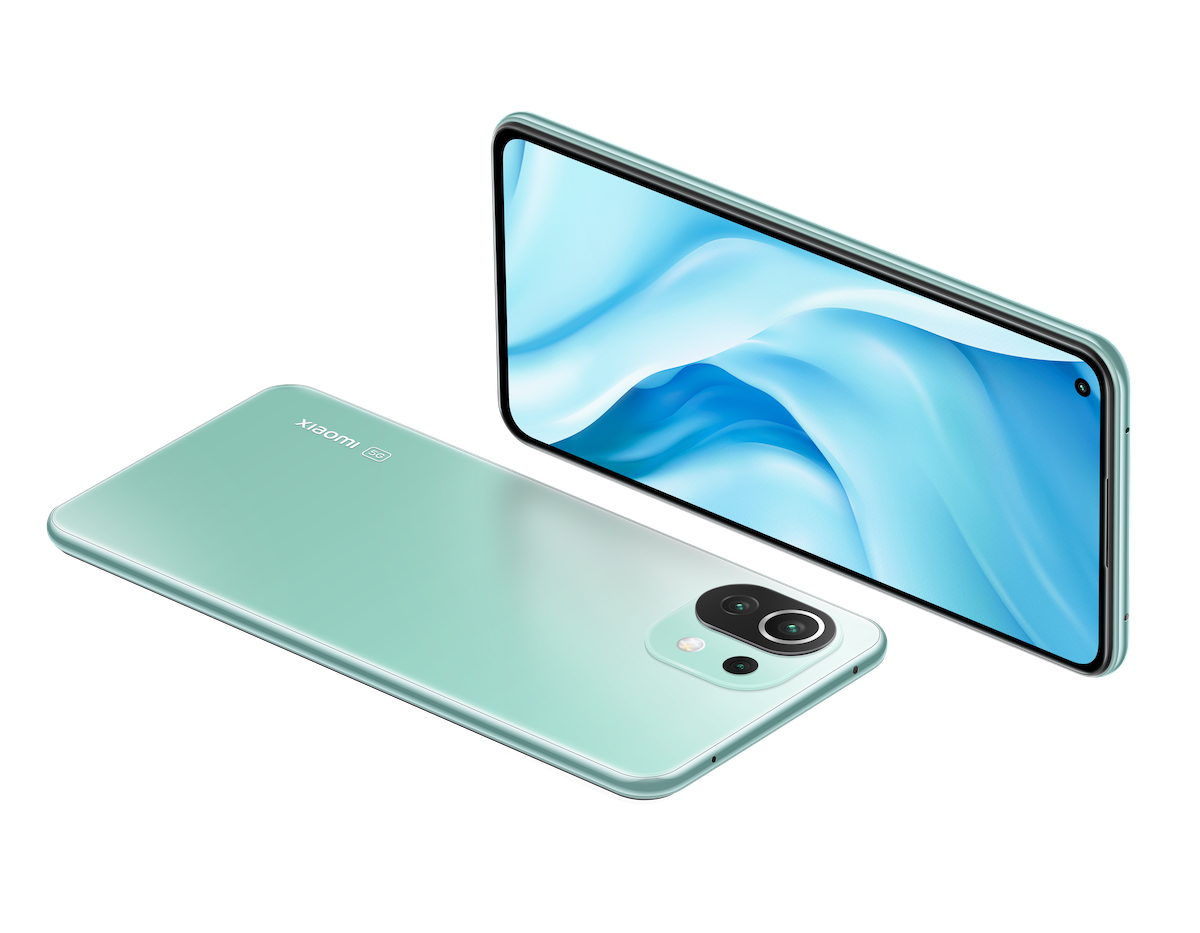 Xiaomi Mi 11 Lite 5G 水色 本体 めっちゃ薄くておサイフ搭載。5Gスマホ「Mi 11 Lite 5G」はお値段4万