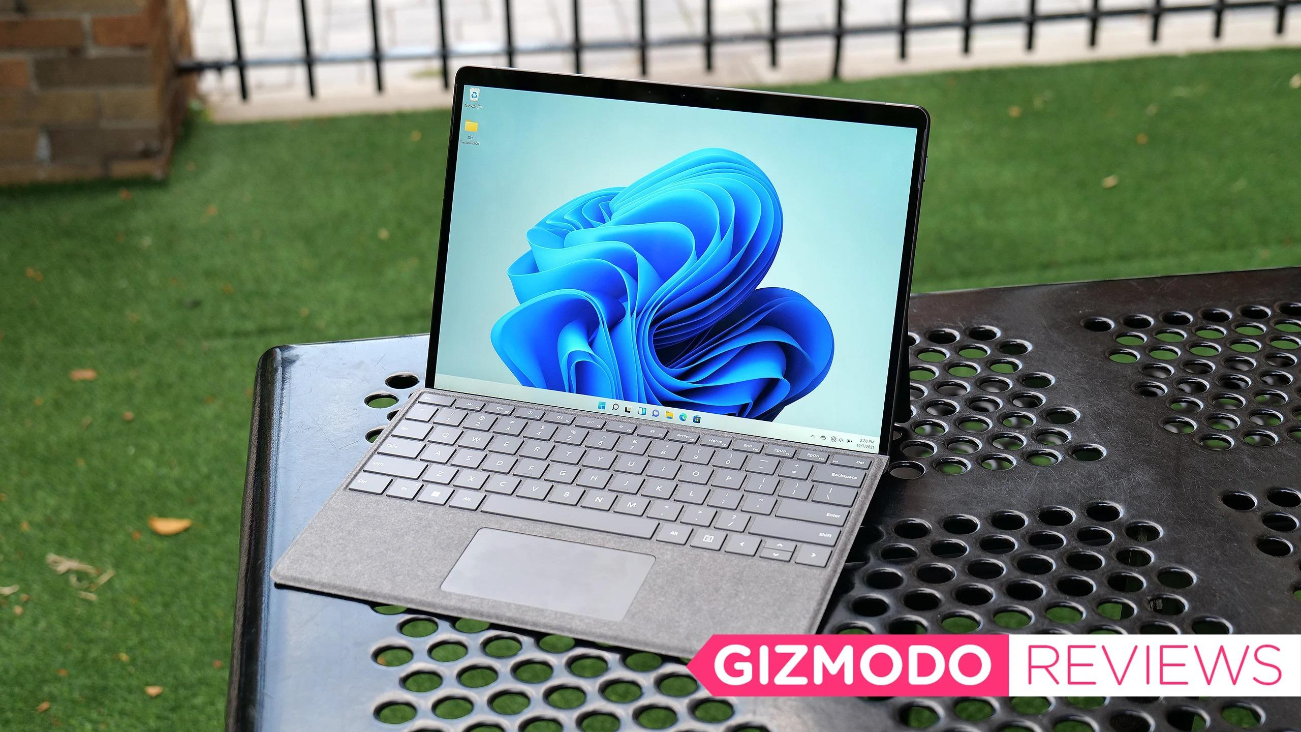 Surface Pro 8」、8代目だけあって安心して使えるパソコンです