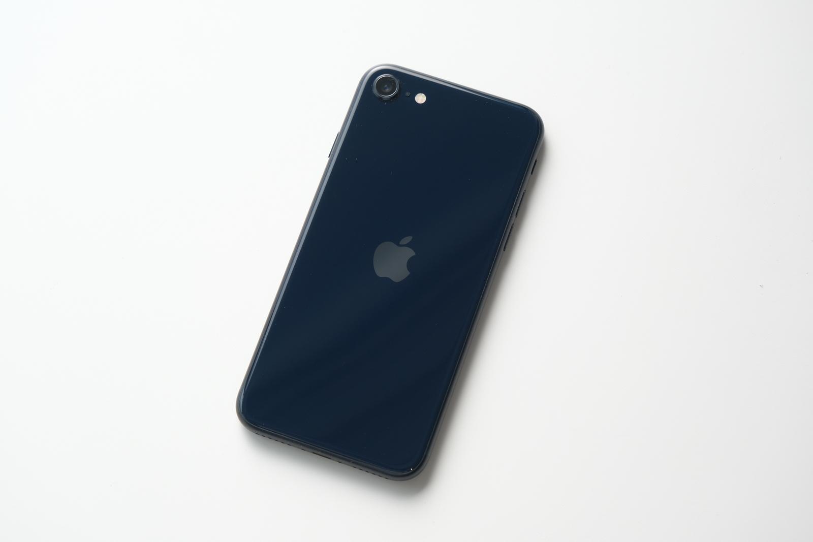iPhone SE 第3世代、懐かしさを通り越して「むしろこれがいい」って