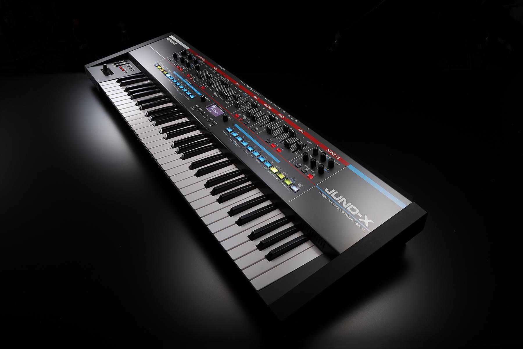 【名機】Roland JUNO-106 シンセサイザー(ジャンク） 220427junox_01.jpg