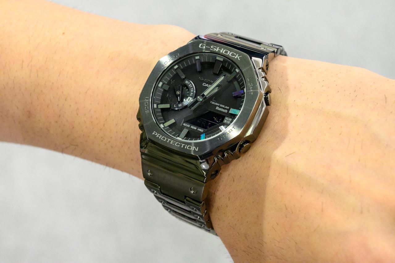 八角形ベゼルが熱い！ G-SHOCKの新定番「GM-B2100」はフルメタルで