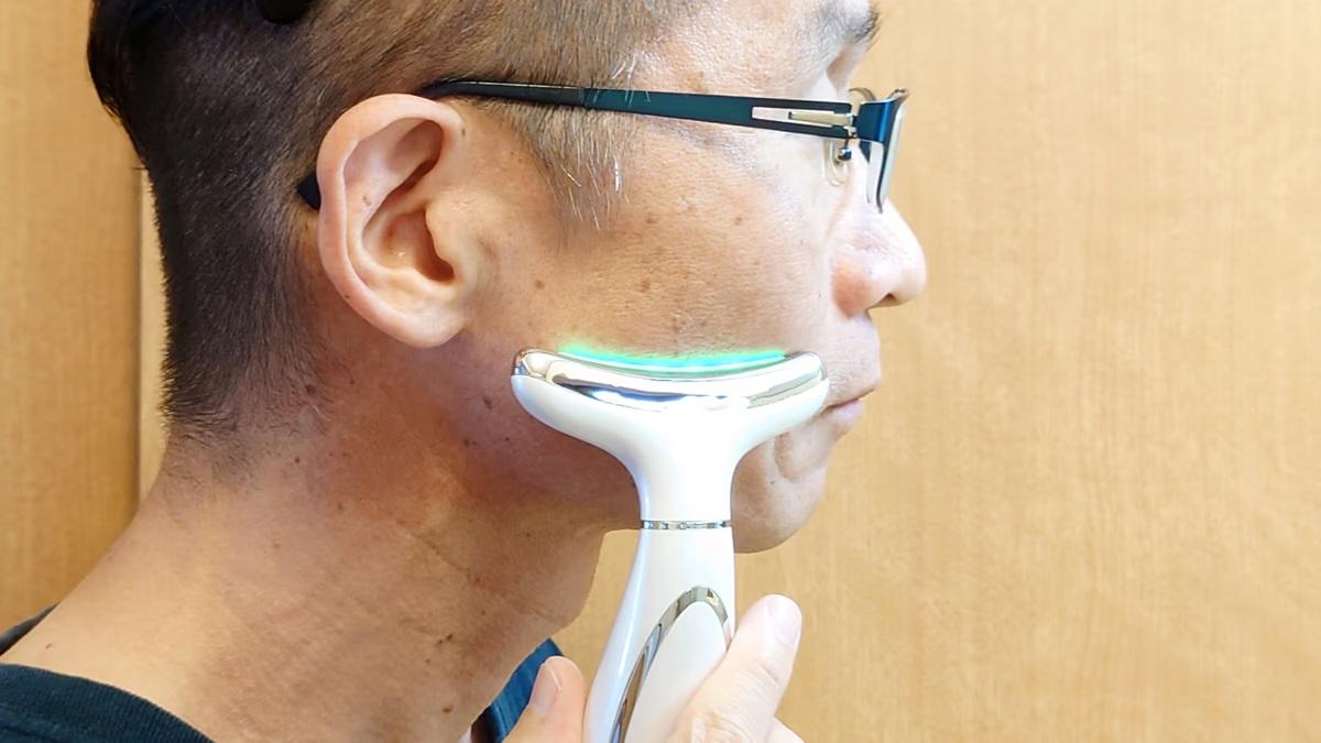 40～50代男性だからこそ大切な肌ケア。“ LED×EMS”美顔器「LIFTNIA」を