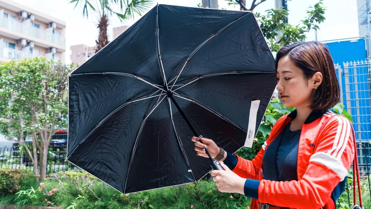 日差しも雨も完全ガード！ この夏に必須級の傘「HIYARI MERCURY」で