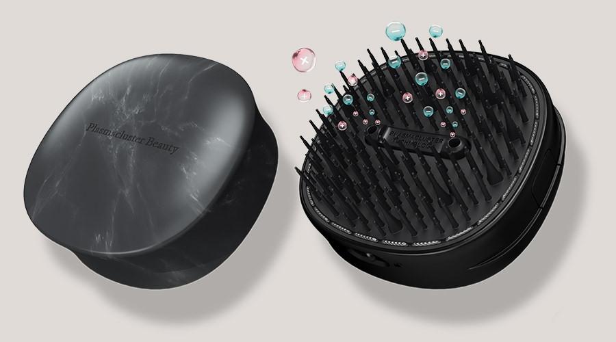 ガジェットになったヘアブラシ、プラズマクラスターで艶髪へ