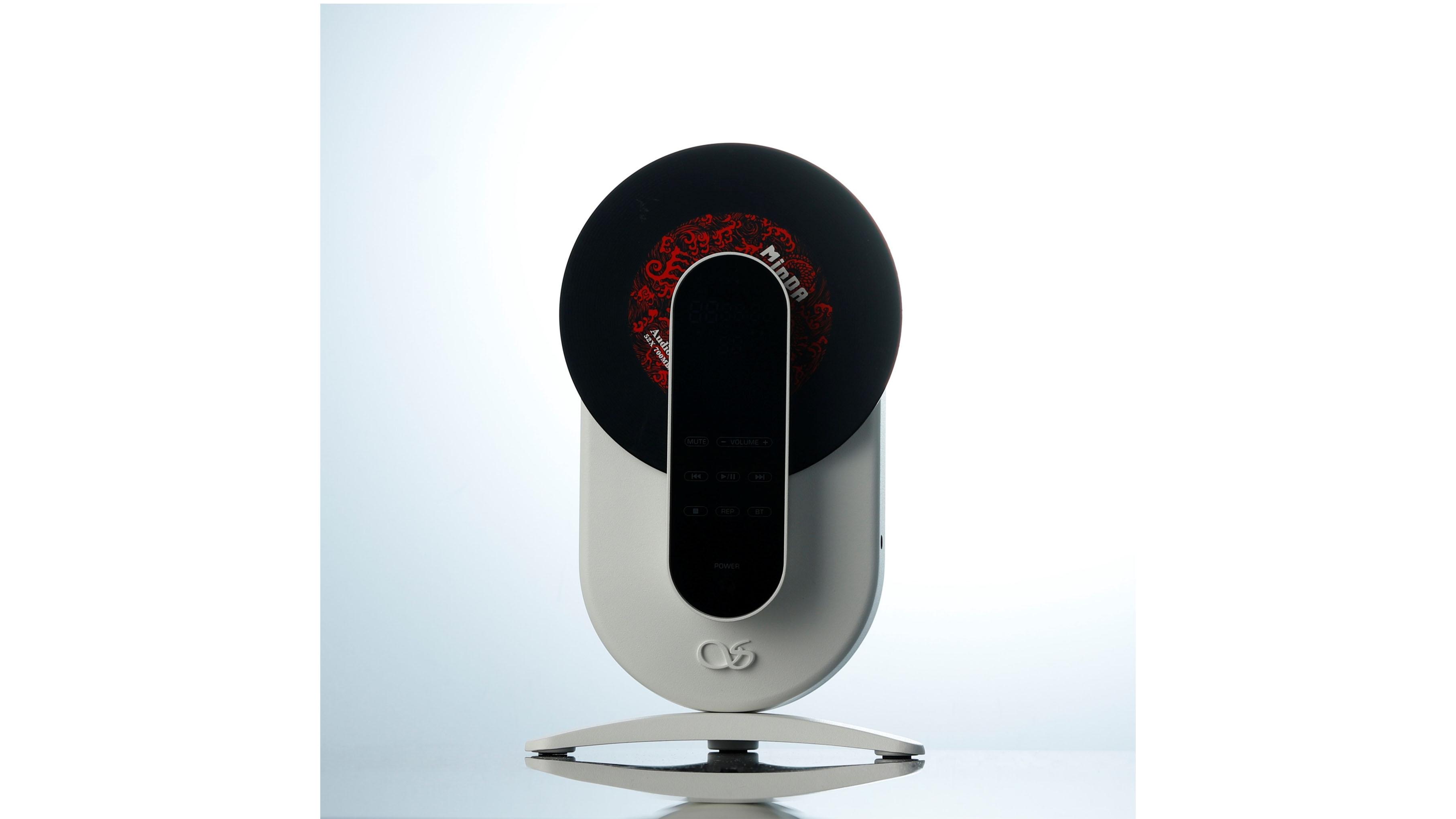 CDを見せつけるオープンスタイルな直立CDプレーヤー | ギズモード