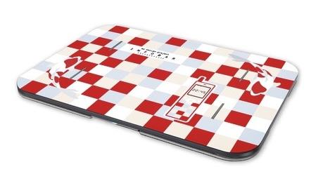 あのauの名機「INFOBAR」がスマートバスマットになって帰ってきた
