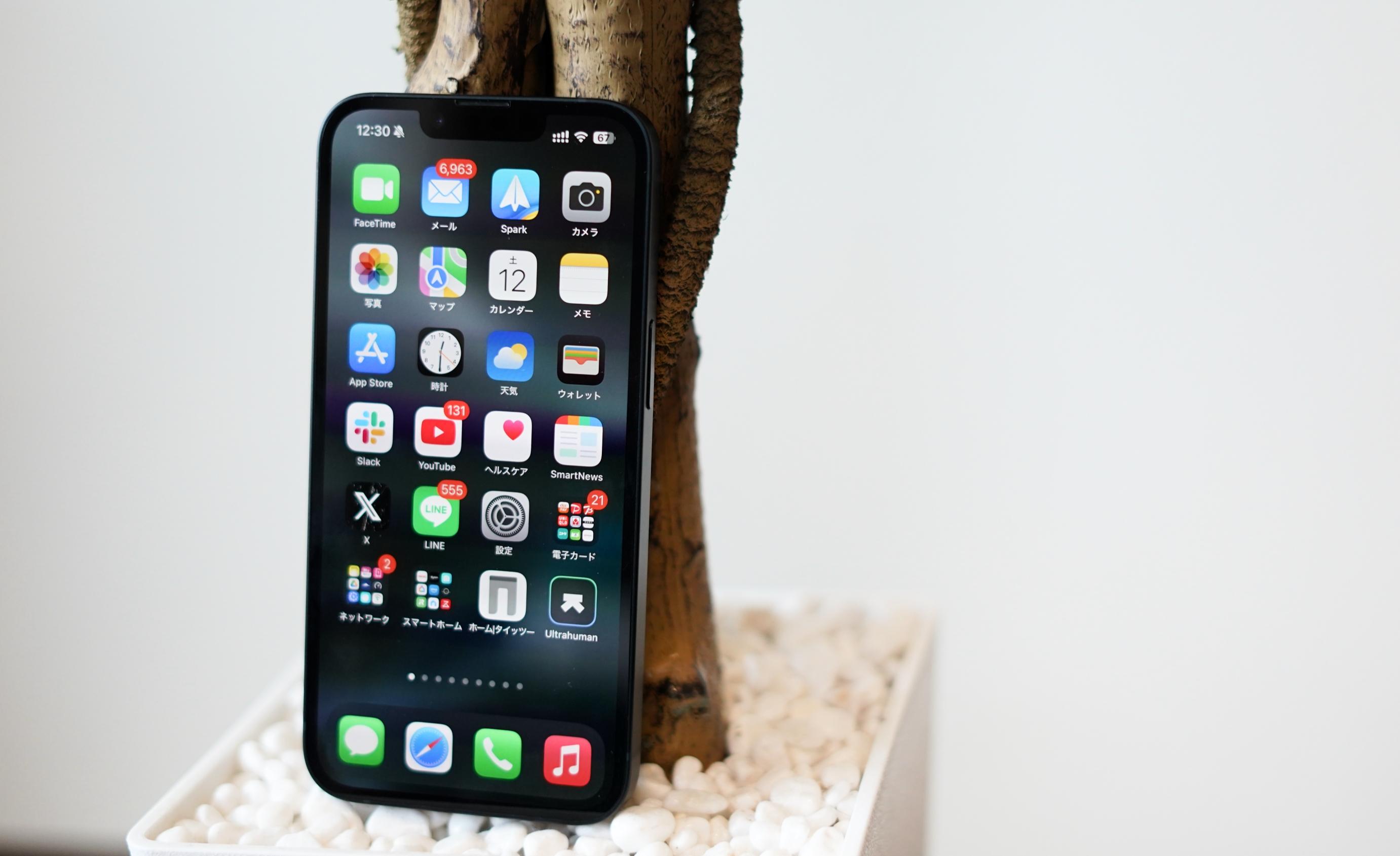 Proシリーズを選んできた僕が感じた、iPhone 16eのリアル | ギズモード