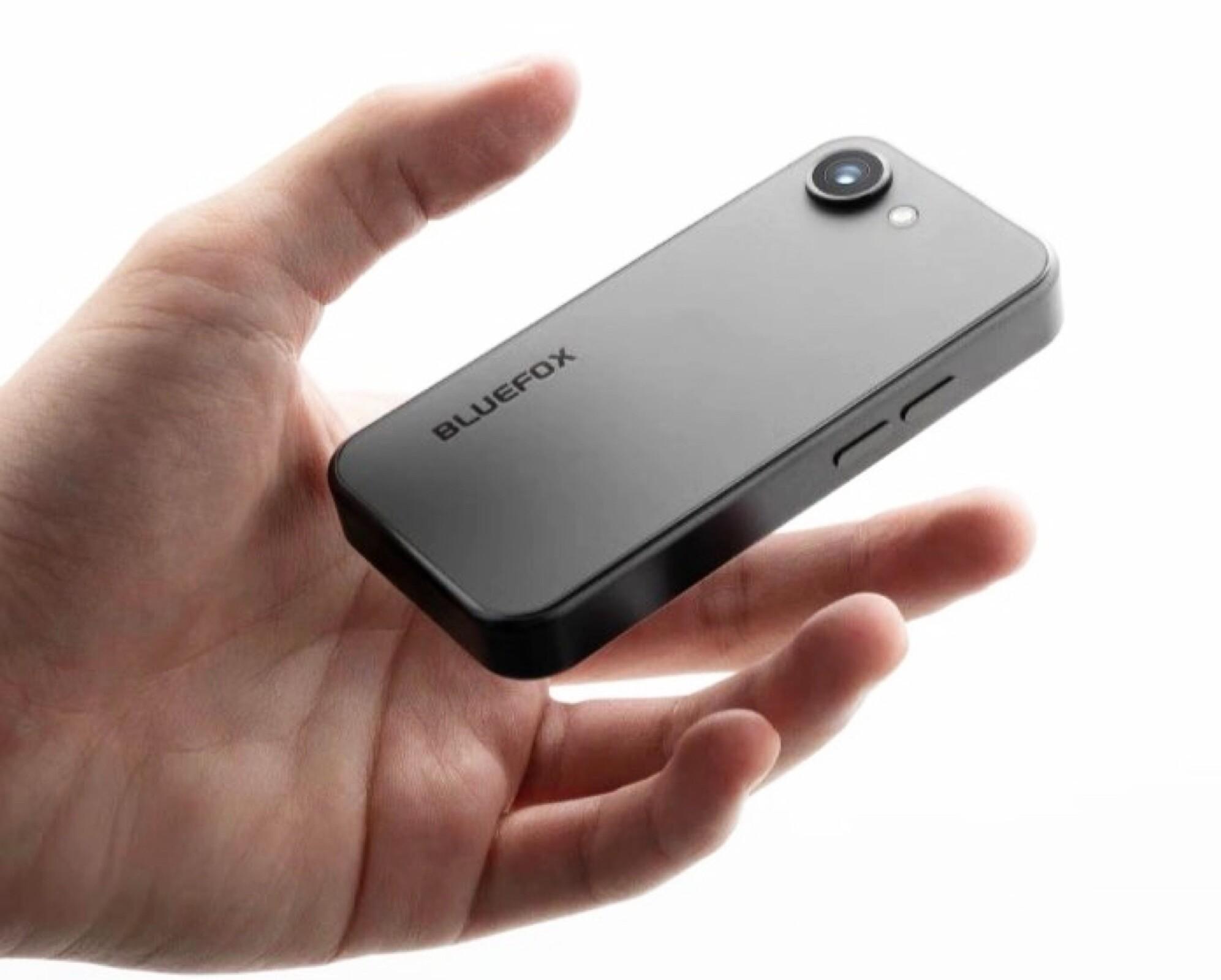 Bluefox NX1 超小型4インチスマホ Android 15 250606Bluefox_NX1a.jpg