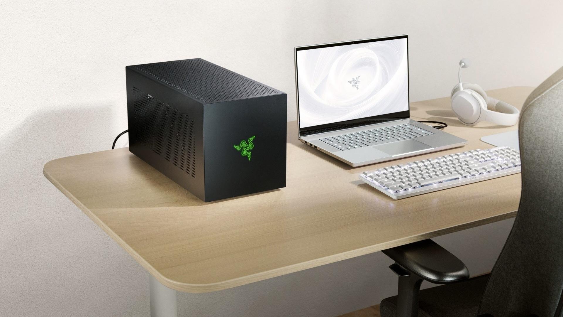 ノートPCのゲーム性能を大きくアップさせるGPUボックス「Razer Core X