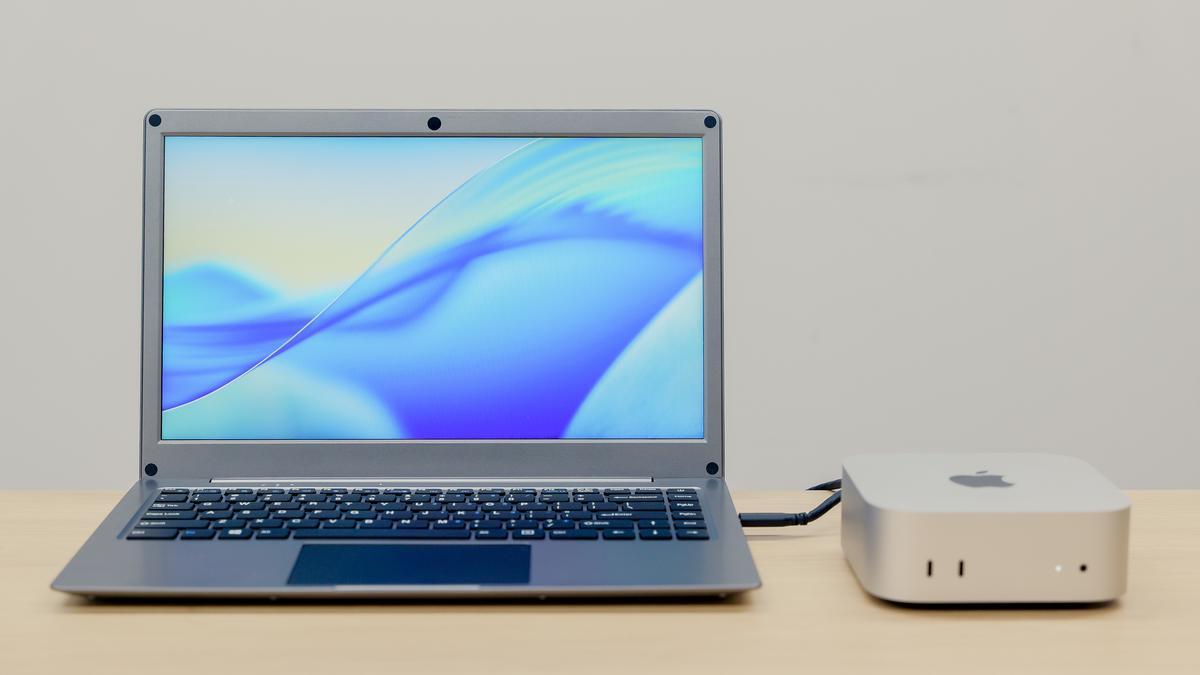 Mac Miniのモバイル運用が現実的に。キーボード内蔵モバイルモニターは