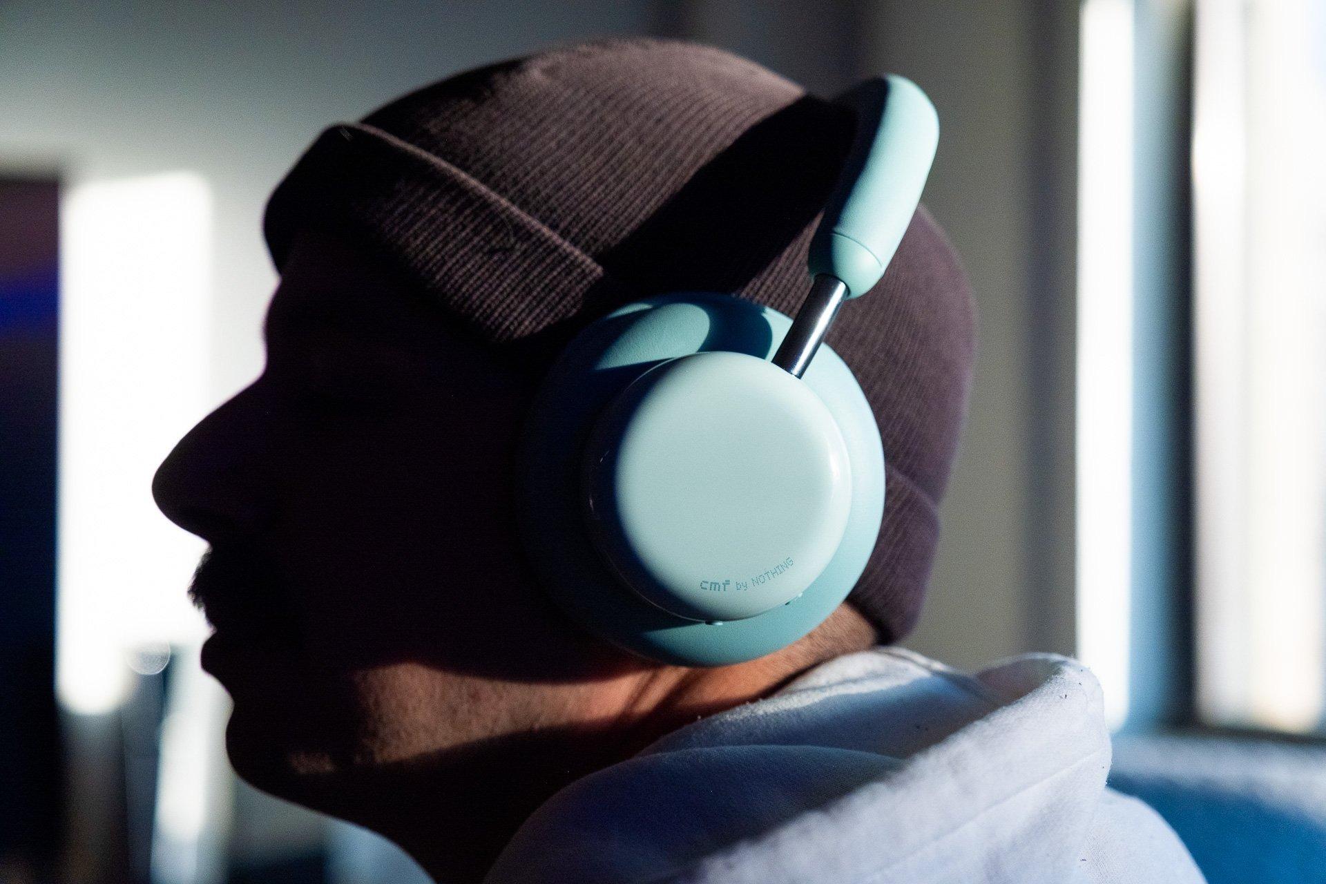 251022cmfheadphonepro.jpg
