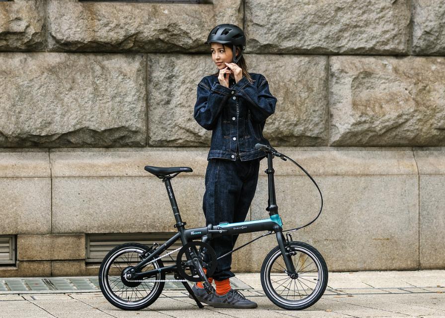 まるで電動じゃないような「折りたたみ電動自転車」DAHONから登場