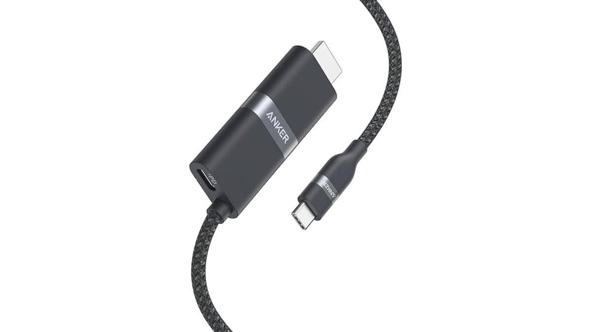 Ankerのコレを1本用意して。デスクのケーブルが完結しちゃうから 