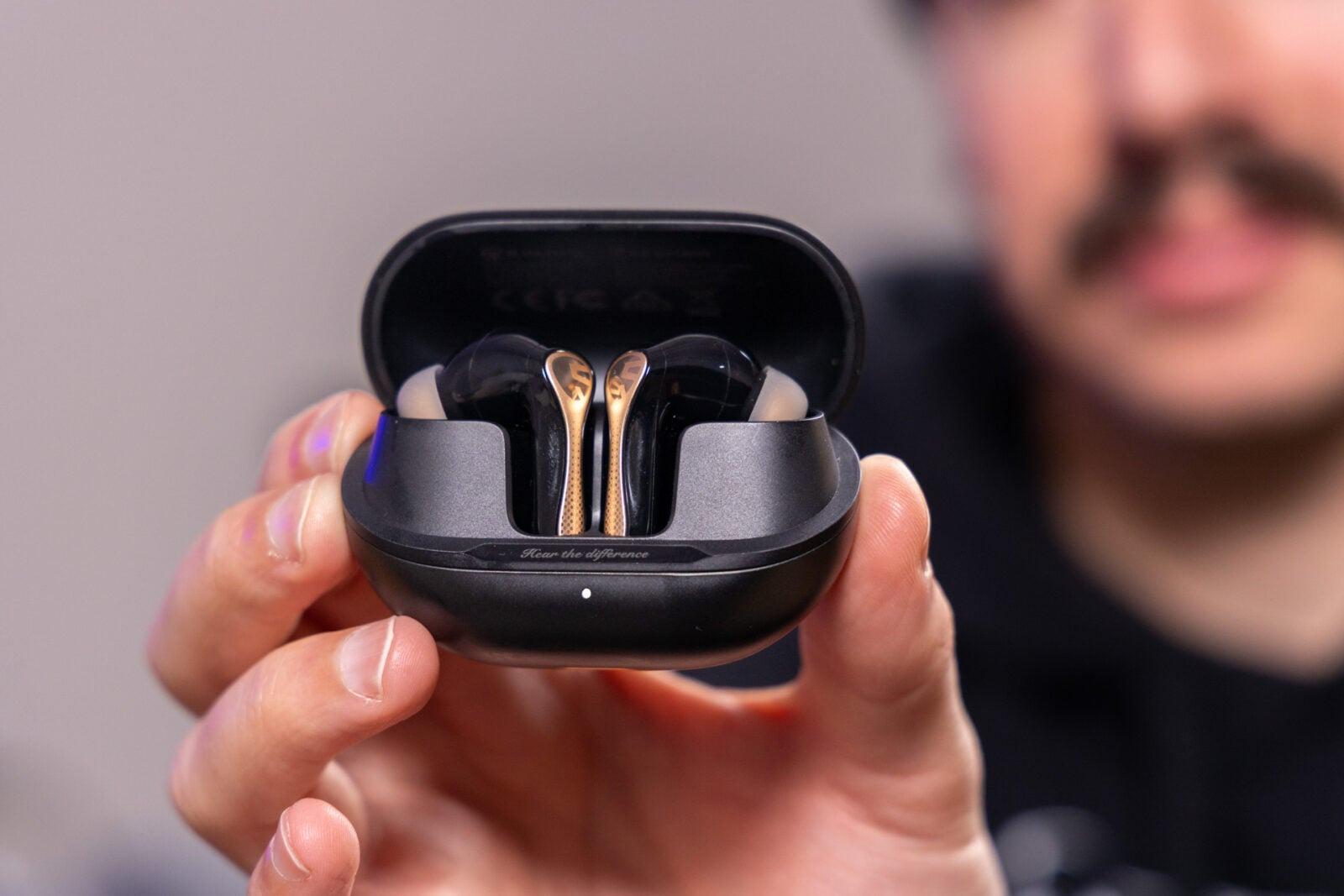 AirPodsは高すぎるという人。音がいいSoundpeats Air5 Pro+を試してみ