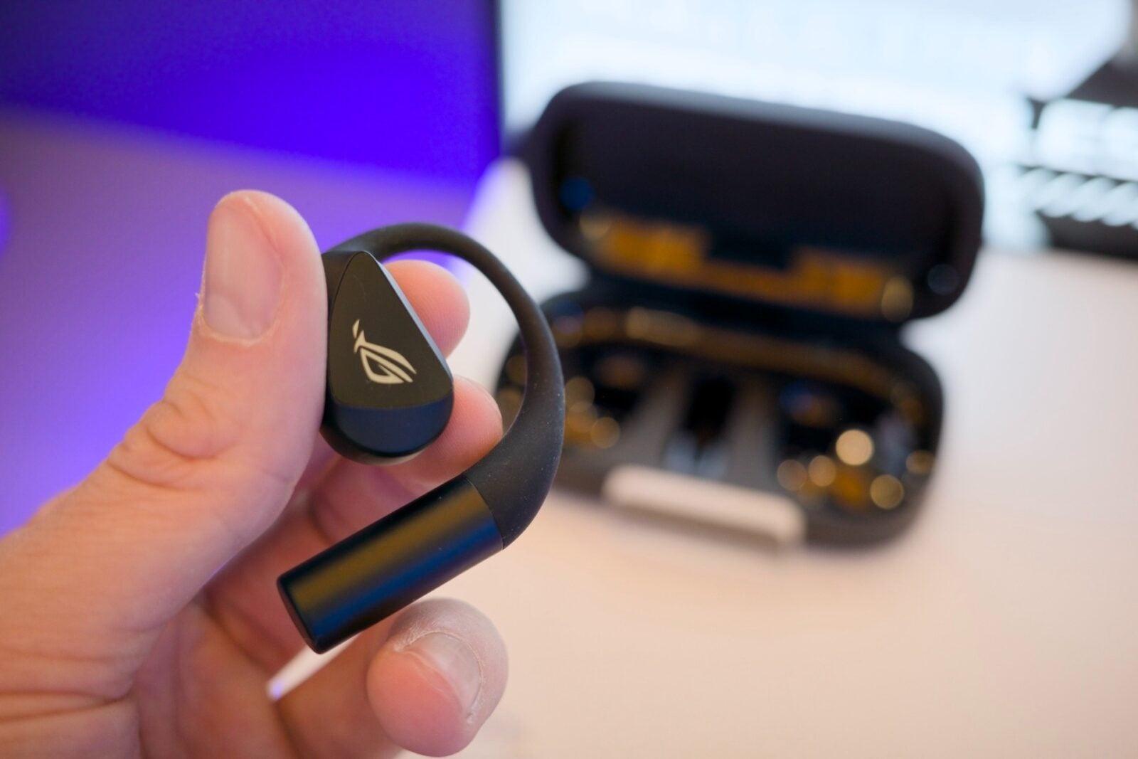 ゲーマー御用達ブランドROGからオープン型イヤホンと開放型ヘッドホン