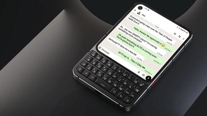 2026年、スマホ操作はまた「QWERTY」が復活するかもしれない
