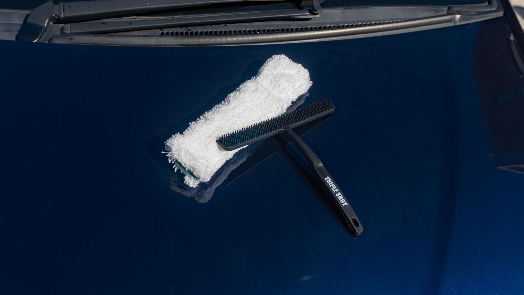 洗車でタオルの出番が激減。スパッと水が切れるこの感覚、クセになる