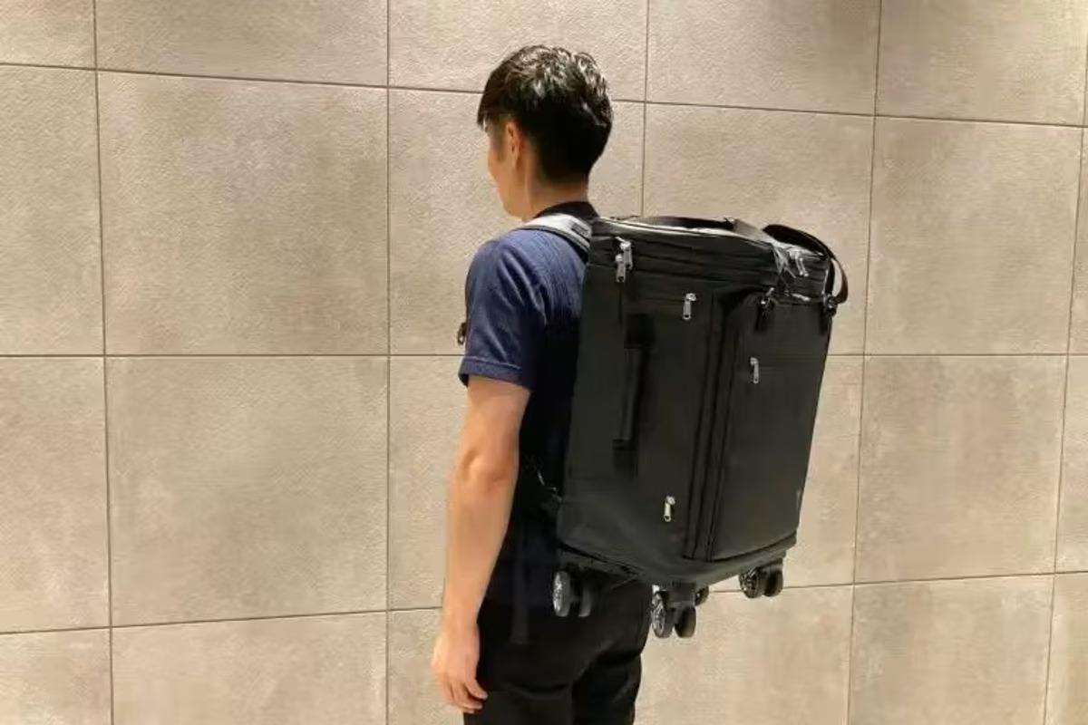 スーツケースを「背負う」という選択肢。石畳や階段でのストレスが消え