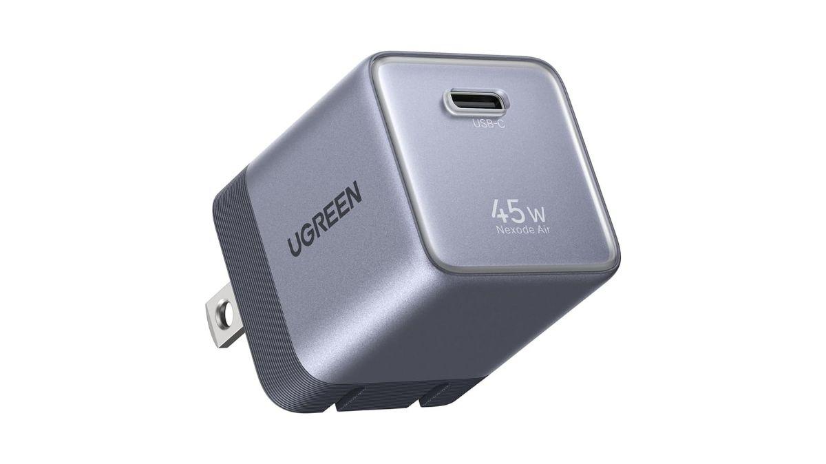 UGREENの「持ち運びストレスフリー」小型充電器、過去最安2千円台だ