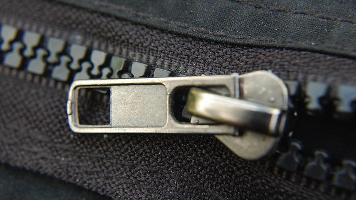 ファスナーが開かない 動かないトラブルを解決する方法まとめ ライフハッカー ジャパン