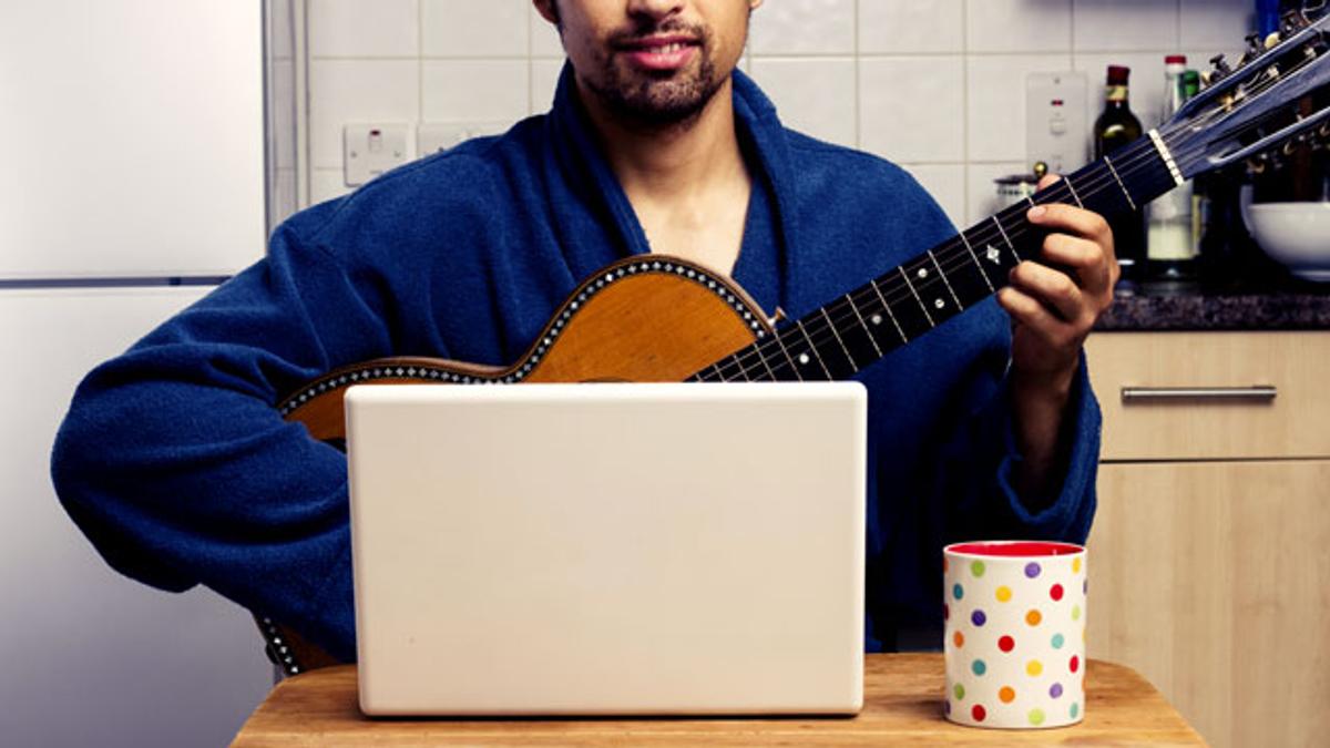 PCのマイクを使ってギターのチューニングができるサイト「Free Online Guitar Tuner」 ライフハッカー・ジャパン