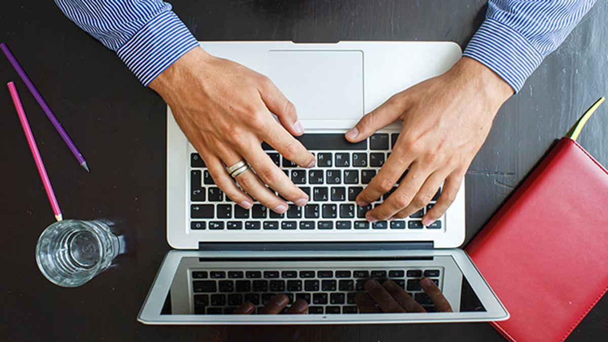 お使いのmacbookのモデル年式をすぐ確認する方法 ライフハッカー 日本版