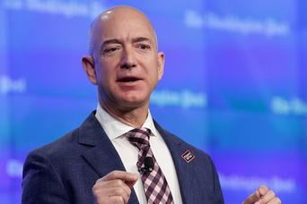 Amazonのオーナーが、月への配送サービスを構想