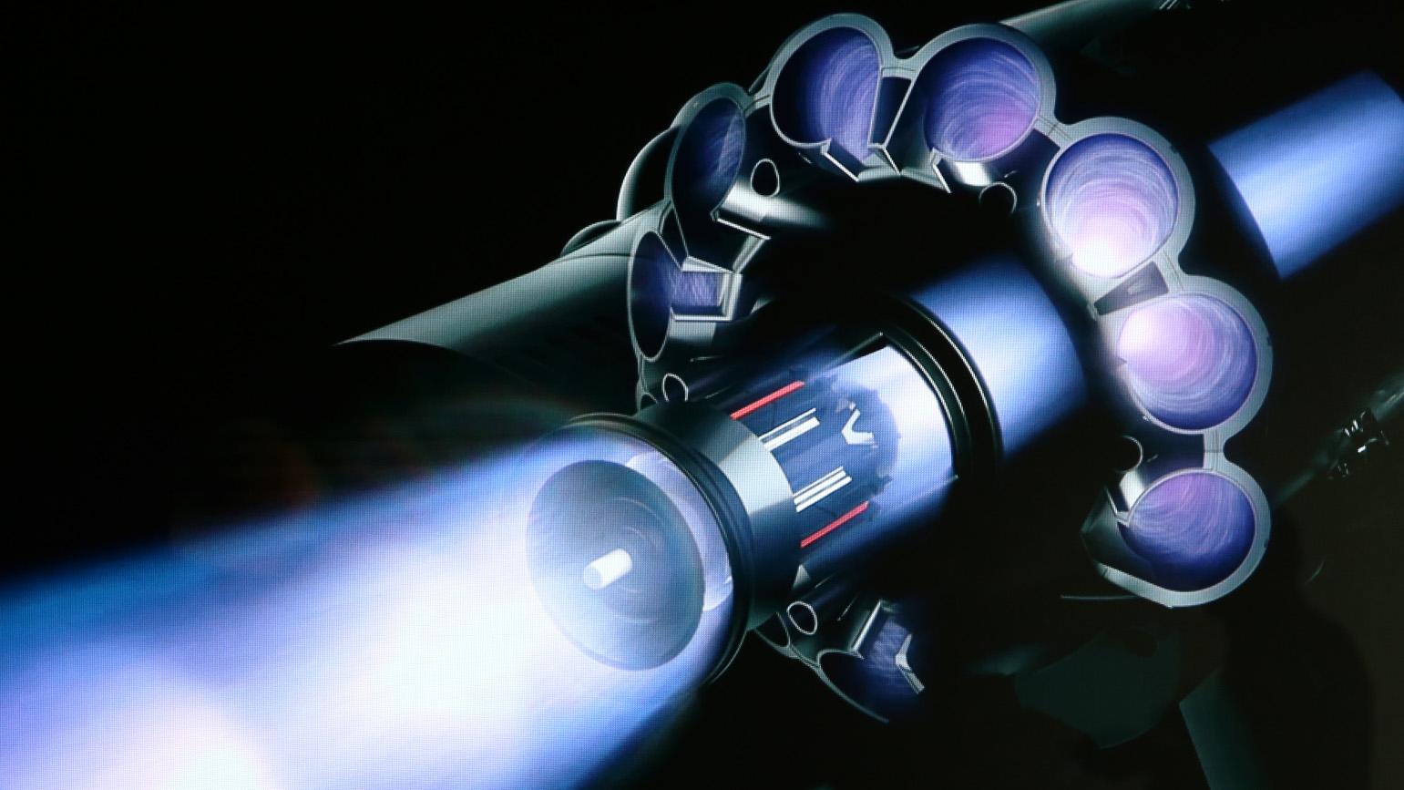180320dyson_v10_top_3B0A9938.jpg