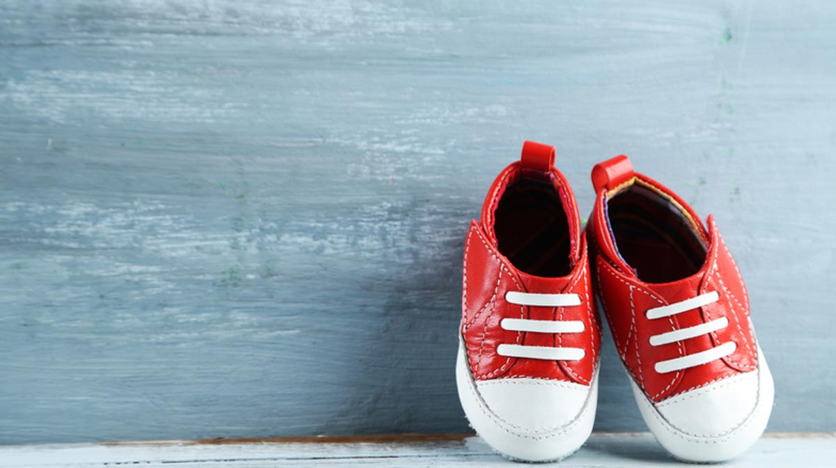 小さな子どもに靴を履かせる をシンプルかつ簡単にこなす方法 ライフハッカー ジャパン