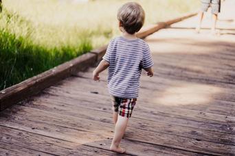 子どもがよく迷子になるなら、口笛コミュニケーションを試してみよう