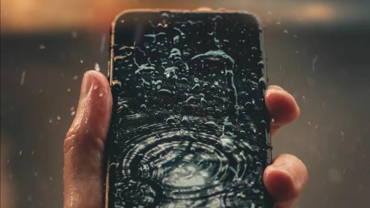 水没したスマホから水を排出できるウェブアプリ Fix My Speakers ライフハッカー ジャパン 水没したスマホから水を排出できるウェブアプリ Fix My Speakers ライフハッカー ジャパン