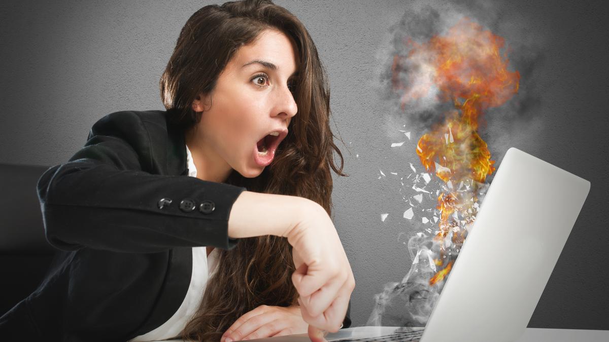 ノートパソコン熱対策の基本 オーバーヒートを防ぐ方法3つ ライフハッカー ジャパン