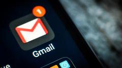 Androidから消えてしまった…？ Gmailのダークモードを復活させる方法