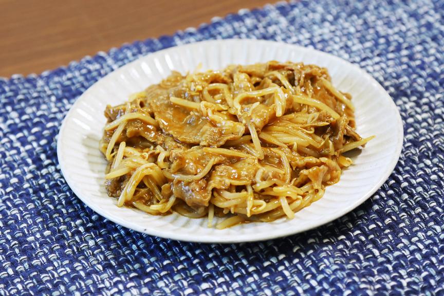 混ぜてのせたらレンジでチン!「牛肉のカレー炒め風」超時短レシピ
