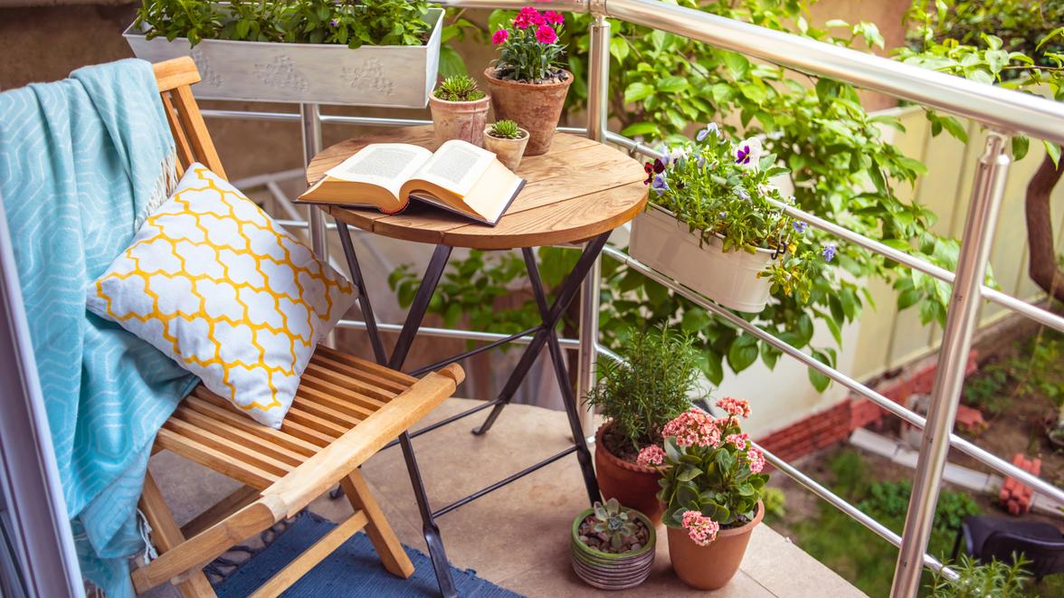 ベランダ改革のためのマストアイテム17選 狭くても快適 おしゃれ空間に ライフハッカー 日本版